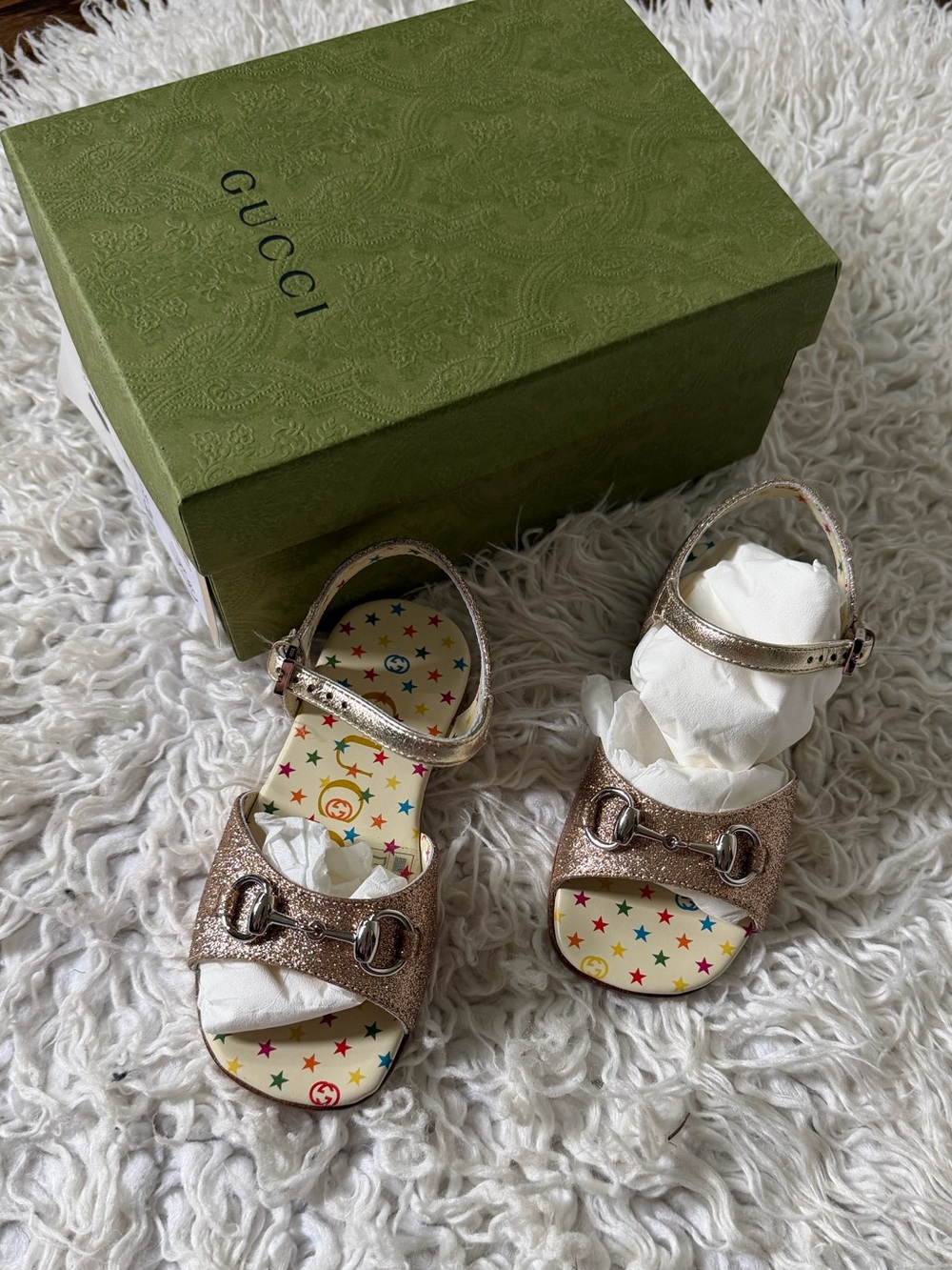Gucci Kids Rose Gold Glitter Star Print Sandals